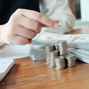 Must My Business In Manhattan City List The Maximum And Minimum Salary For A Job In Any Advertisement Or Posting About The Job Lawyer, Manhattan, NY